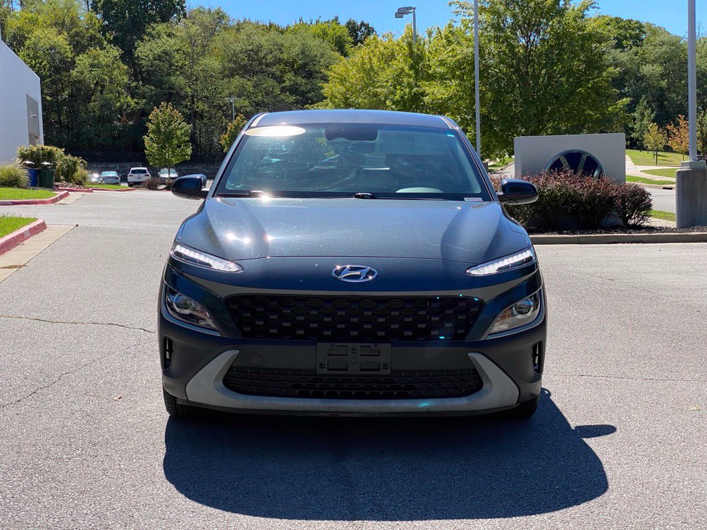 Used 2022 Hyundai Kona SE AWD/4WD image 2