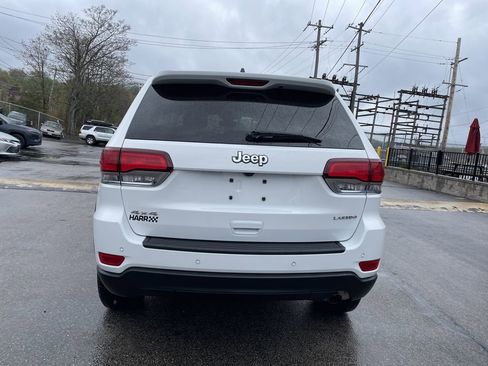 Used 2022 Jeep Grand Cherokee Laredo E AWD/4WD image 4