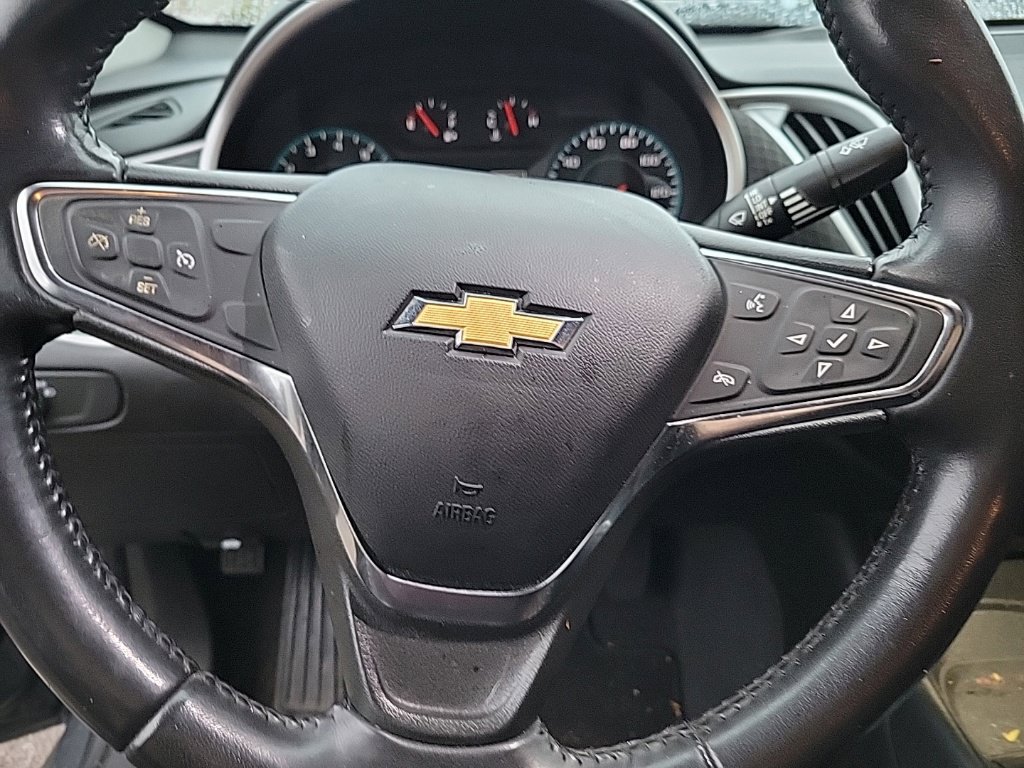 Used 2021 Chevrolet Malibu RS FWD image 9