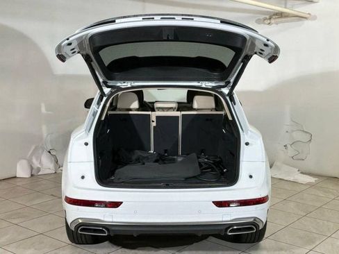 Used 2023 Audi Q5 e Premium w/ Convenience Package AWD/4WD image 20