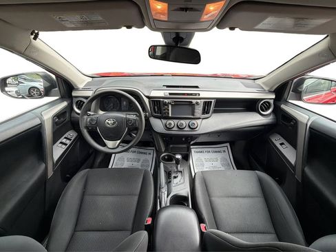 Used 2017 Toyota RAV4 LE FWD image 26