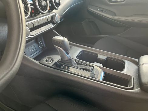 Used 2025 Nissan Sentra S image 41