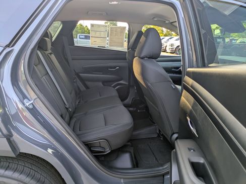 Used 2025 Hyundai Tucson SEL FWD image 36