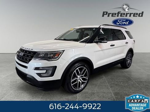 Used 2017 Ford Explorer Sport w/ Equipment Group 401A image 10