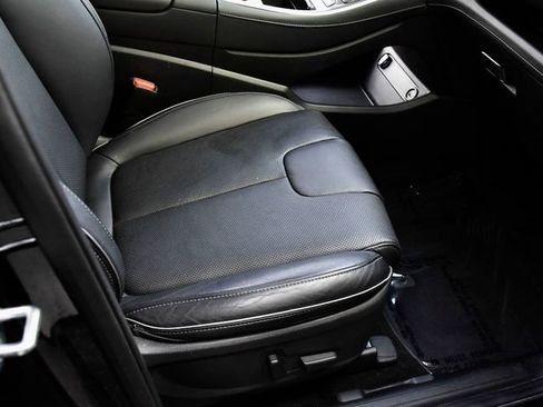 Used 2023 Hyundai Santa Fe Limited AWD/4WD image 13