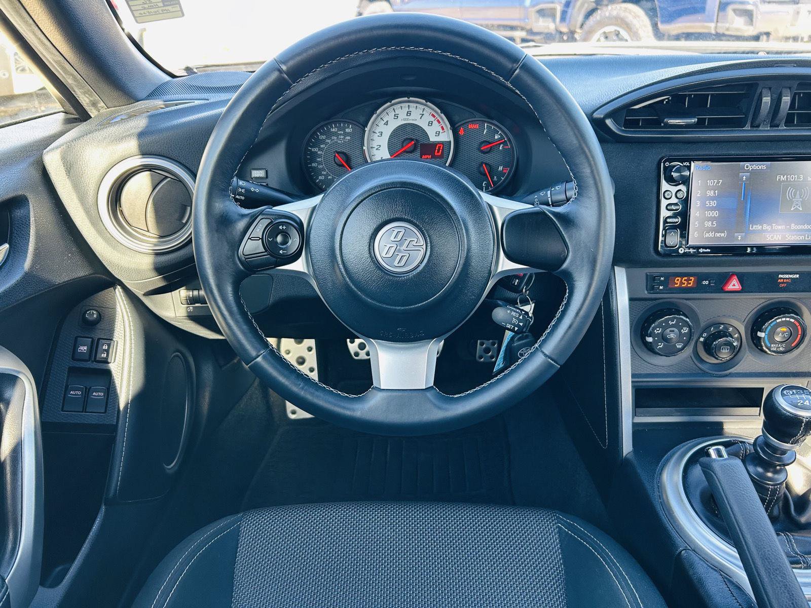 Used 2017 Toyota 86 RWD image 8