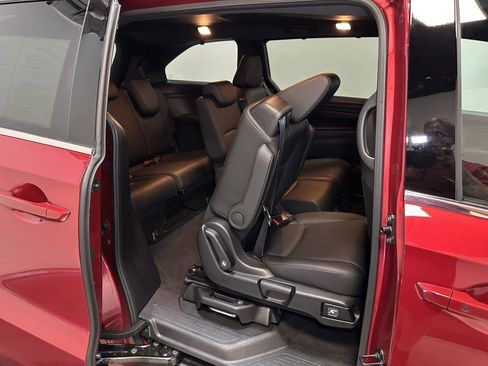 Used 2024 Honda Odyssey Sport image 33