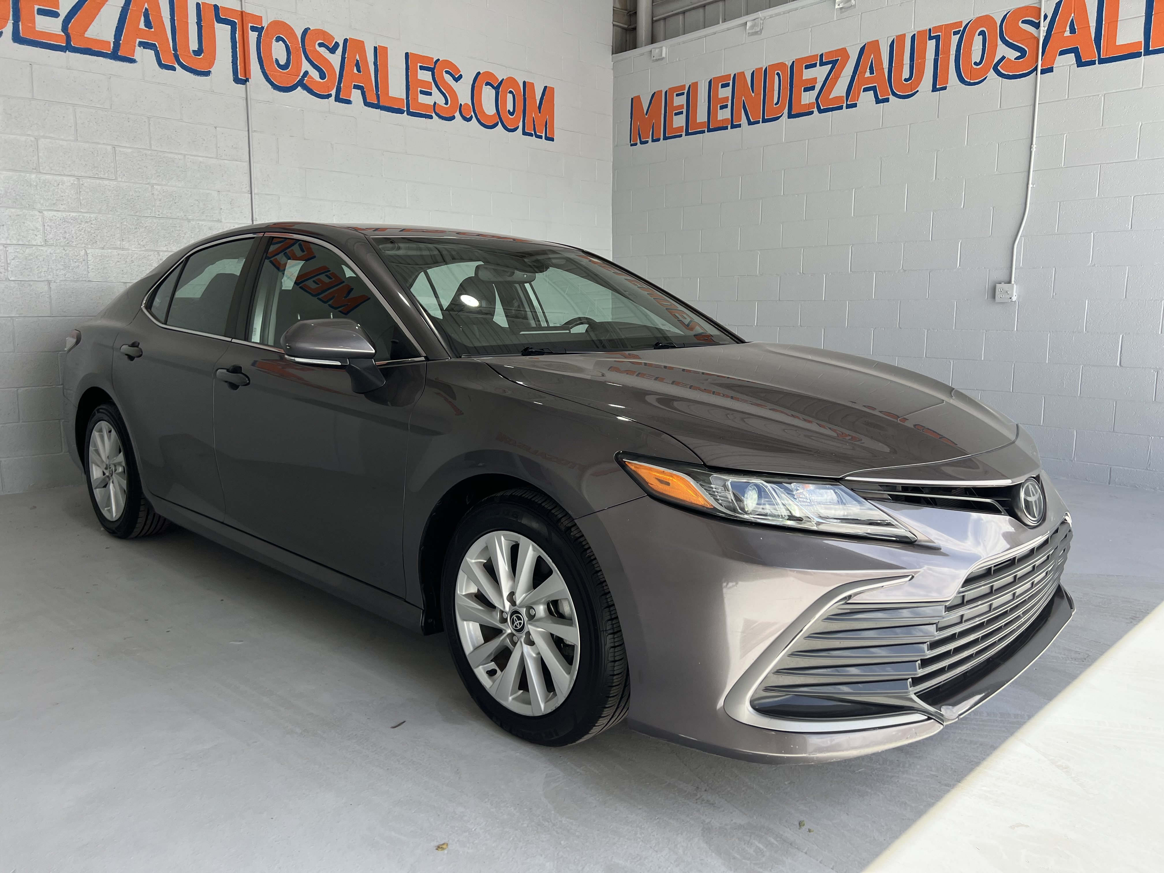 Used 2023 Toyota Camry LE w/ Convenience Package FWD image 7