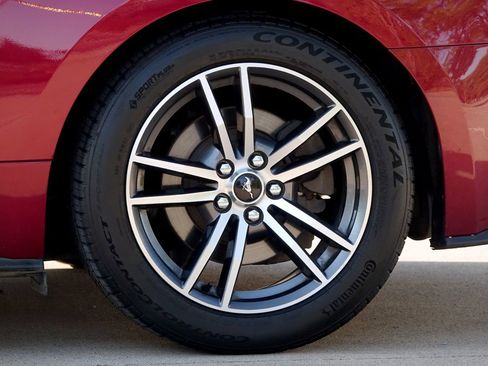 Used 2017 Ford Mustang Premium image 25