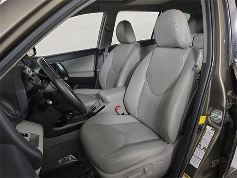 Used 2012 Toyota RAV4 Limited image 16