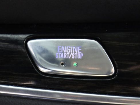 Used 2019 Buick Enclave Avenir w/ Avenir Technology Package image 24