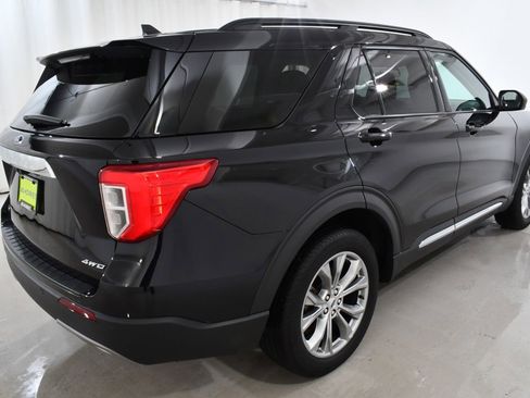 Used 2022 Ford Explorer XLT w/ Equipment Group 202A image 11