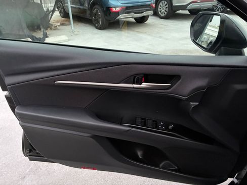 Used 2025 Toyota Camry LE image 20