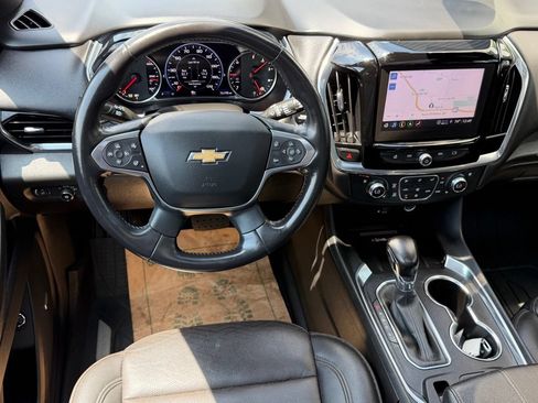 Used 2022 Chevrolet Traverse High Country w/ LPO, Cargo Package AWD/4WD image 15