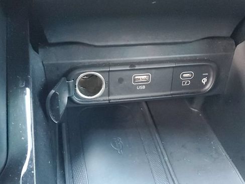 Certified 2023 Kia Telluride EX w/ EX Captain's Chair Package FWD image 31