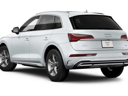 Certified 2023 Audi Q5 2.0T Premium w/ Convenience Package AWD/4WD image 2