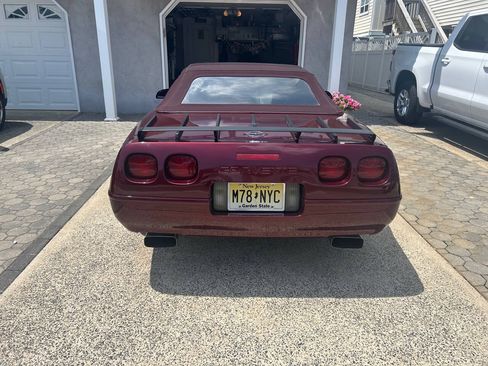 Used 1993 Chevrolet Corvette Convertible RWD image 7