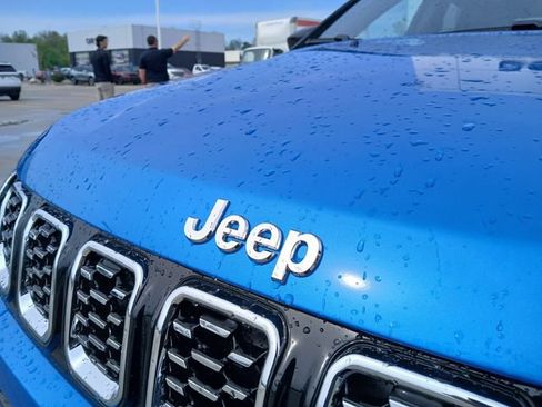 New 2026 Jeep Compass Limited w/ Sun, Sound & Navigation Group AWD/4WD image 33