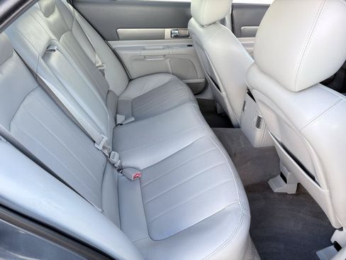 Used 2005 Lincoln LS RWD image 16
