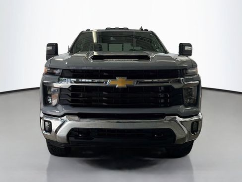 Used 2024 Chevrolet Silverado 2500 LT w/ All Star Edition AWD/4WD image 2
