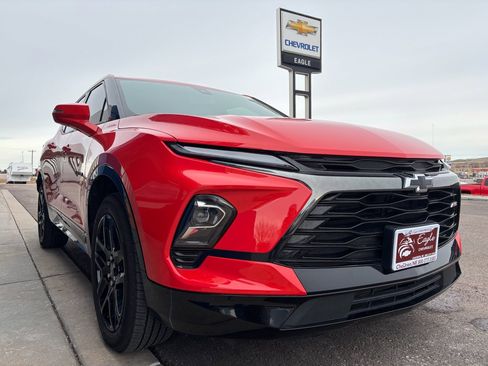 Used 2025 Chevrolet Blazer RS image 4