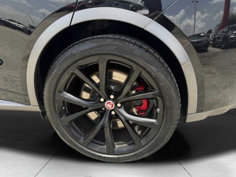 Used 2019 Jaguar F-PACE SVR image 70
