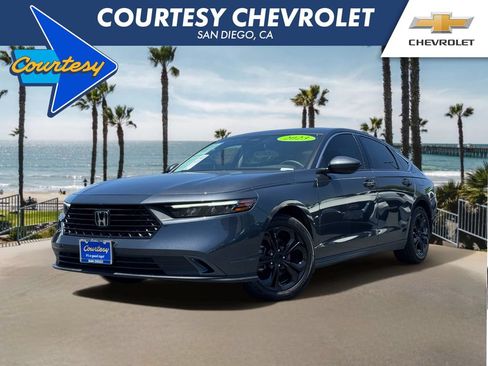 Used 2023 Honda Accord EX image 1