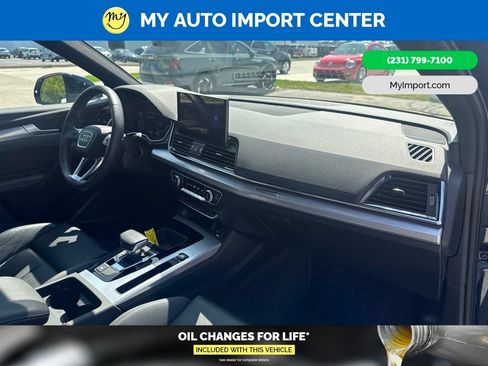 Used 2023 Audi Q5 2.0T Premium Plus w/ Premium Plus Package AWD/4WD image 32