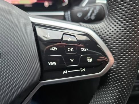 Used 2024 Volkswagen Tiguan SEL R-Line AWD/4WD image 28