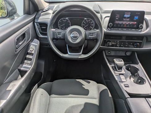 Used 2024 Nissan Rogue S FWD image 16