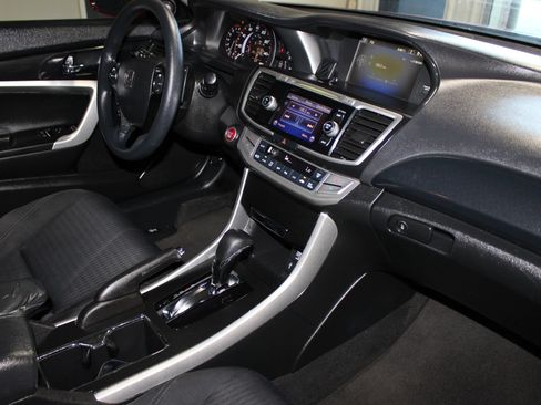 Used 2013 Honda Accord EX image 33