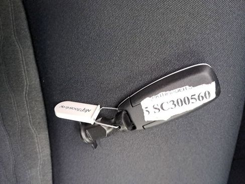 New 2025 Nissan Pathfinder SV w/ SV Premium Package image 30