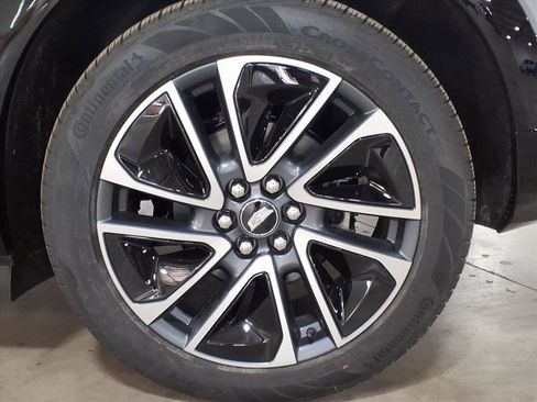 New 2026 Cadillac Optiq Sport 1 image 4