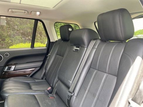 Used 2017 Land Rover Range Rover HSE AWD/4WD image 16
