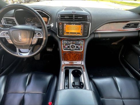 Used 2019 Lincoln Continental Premiere image 15