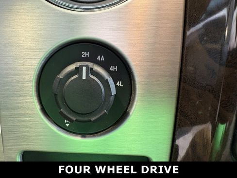 Used 2014 Ford F150 Platinum image 17