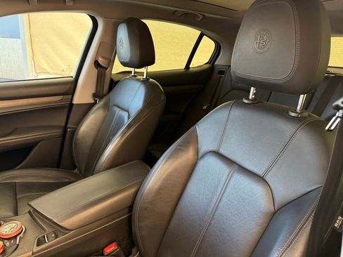 Used 2018 Alfa Romeo Stelvio Ti image 17