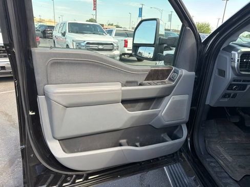 Used 2022 Ford F150 Lariat w/ Equipment Group 502A High AWD/4WD image 23