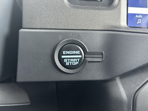 Used 2024 Ford Bronco Badlands image 17