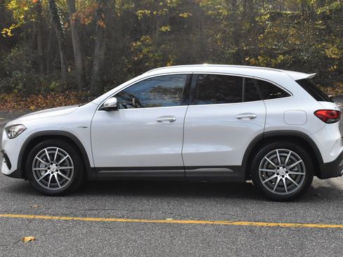 Used 2021 Mercedes-Benz GLA 35 AMG 4MATIC image 5
