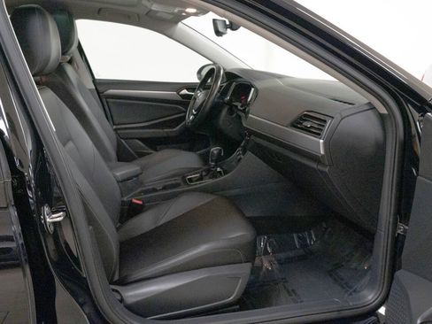 Used 2019 Volkswagen Jetta SE w/ Cold Weather Package FWD image 22