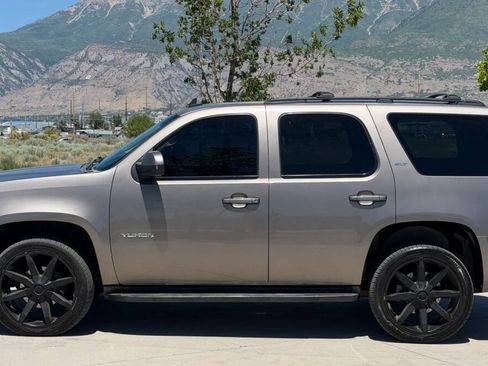 Used 2012 GMC Yukon SLT AWD/4WD image 4