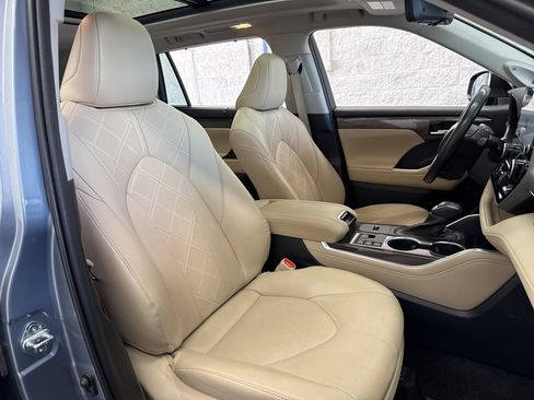 Used 2023 Toyota Highlander Platinum image 54