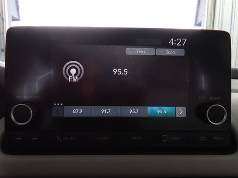 Used 2025 Honda HR-V LX image 23