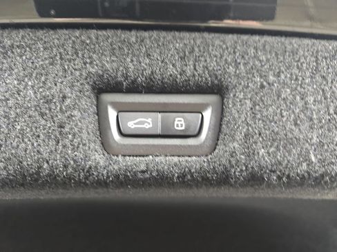 New 2026 BMW i7 xDrive60 w/ Executive Package AWD/4WD image 13