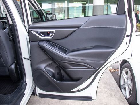 Used 2019 Subaru Forester Premium image 24