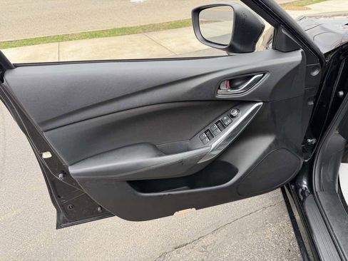 Used 2017 MAZDA MAZDA6 Sport image 12