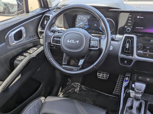 Used 2022 Kia Sorento SX FWD image 17