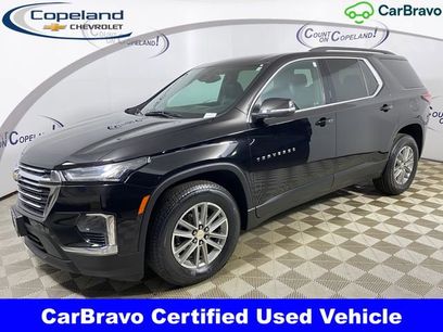 Used 2023 Chevrolet Traverse LT