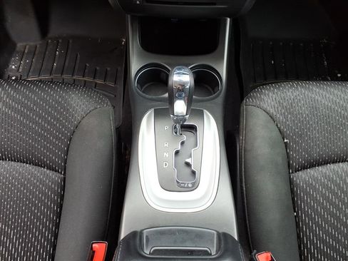 Used 2019 Dodge Journey SE image 22